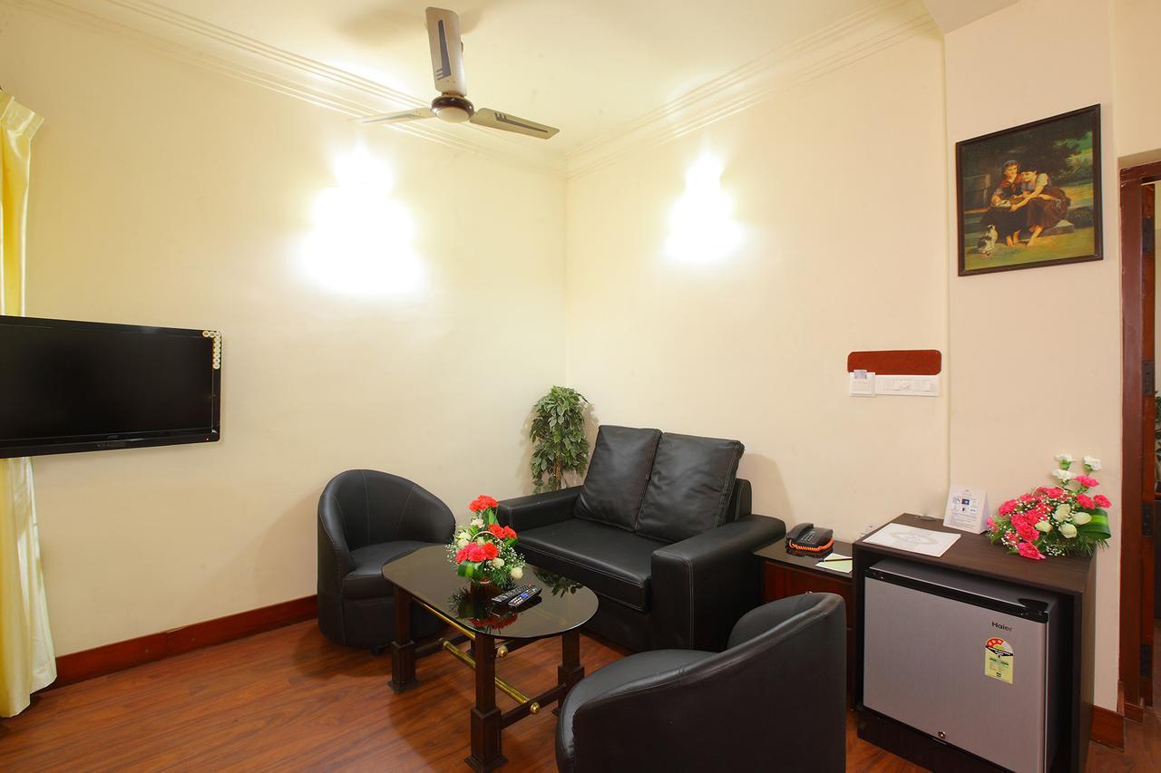 Trichur Towers Thrissur Bagian luar foto